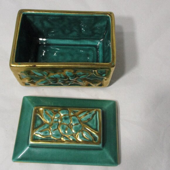Pretty Vintage Green & Gold Lidded Ceramic Scraffito Design Box - Picture 6 of 9